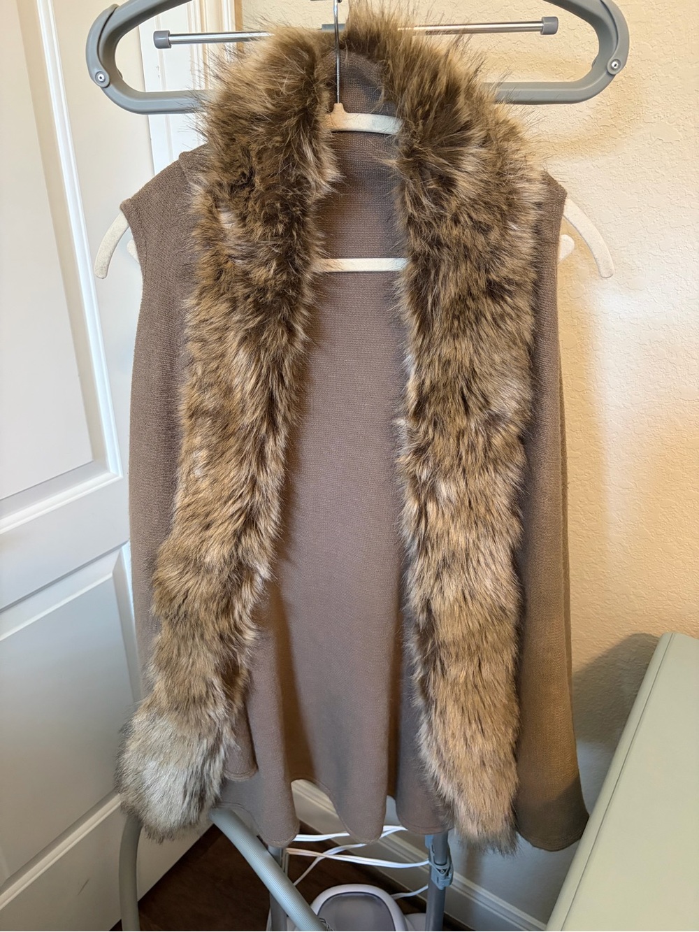 Faux Fur-Trim Open Front Vest - Taupe/Brown